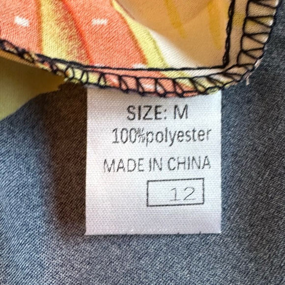 Bold Patterned Vacation Dress - Picture 7 of 7